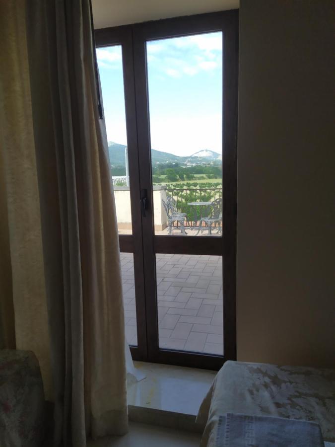 Agriturismo Il Casale Del Cavaliere SantʼAgata deʼ Goti Exterior foto